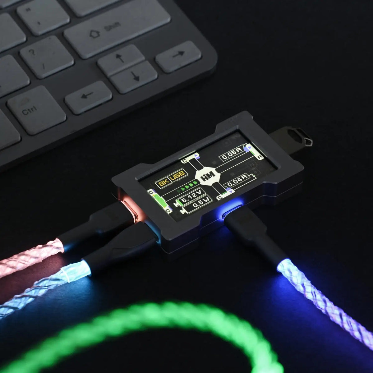 LUXE LINE HMLAB ZNEO Gaming USB Hub – 2-to-3 Port, 8K, RGB Screen