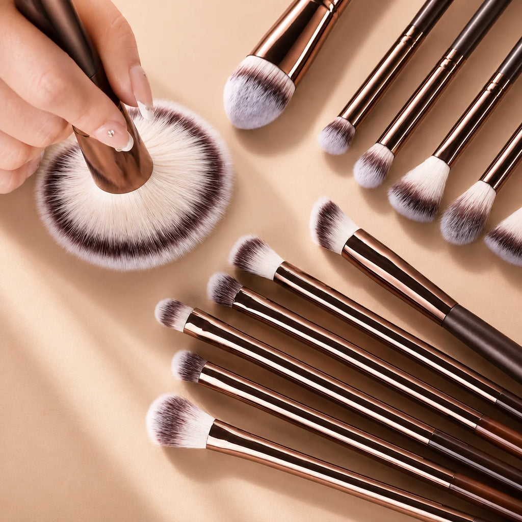 LUXE LINE Professional Dual-Ended Makeup Brush Set – Foundation, Contour & Blush