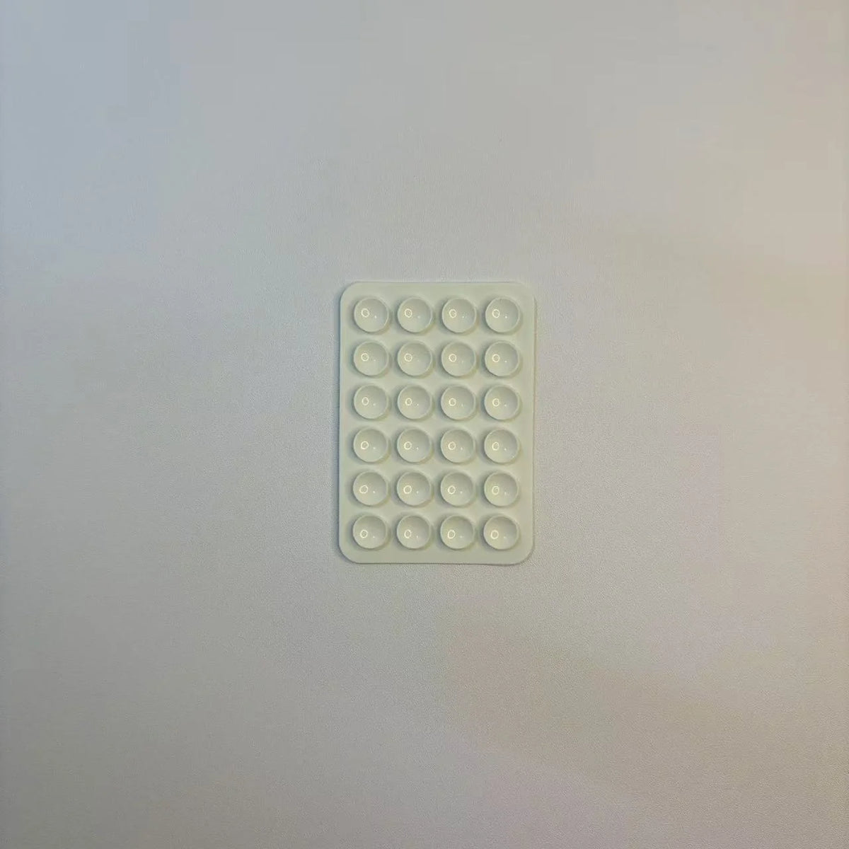 LUXE LINE Silicone Suction Cup Phone Holder Sticker Pad