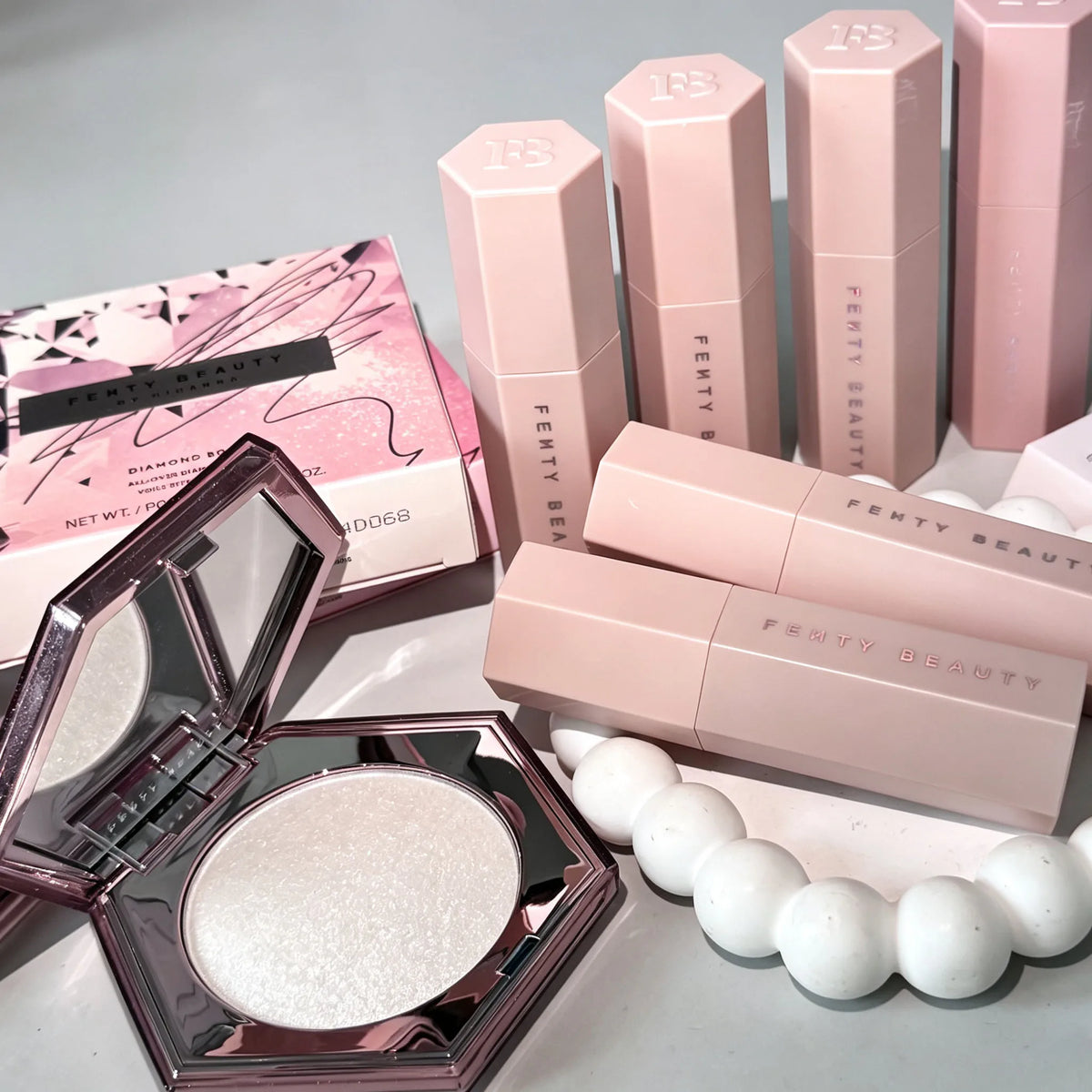 LUXE LINE Fenty Beauty Multicolored Lip Gloss & Contour Makeup Set